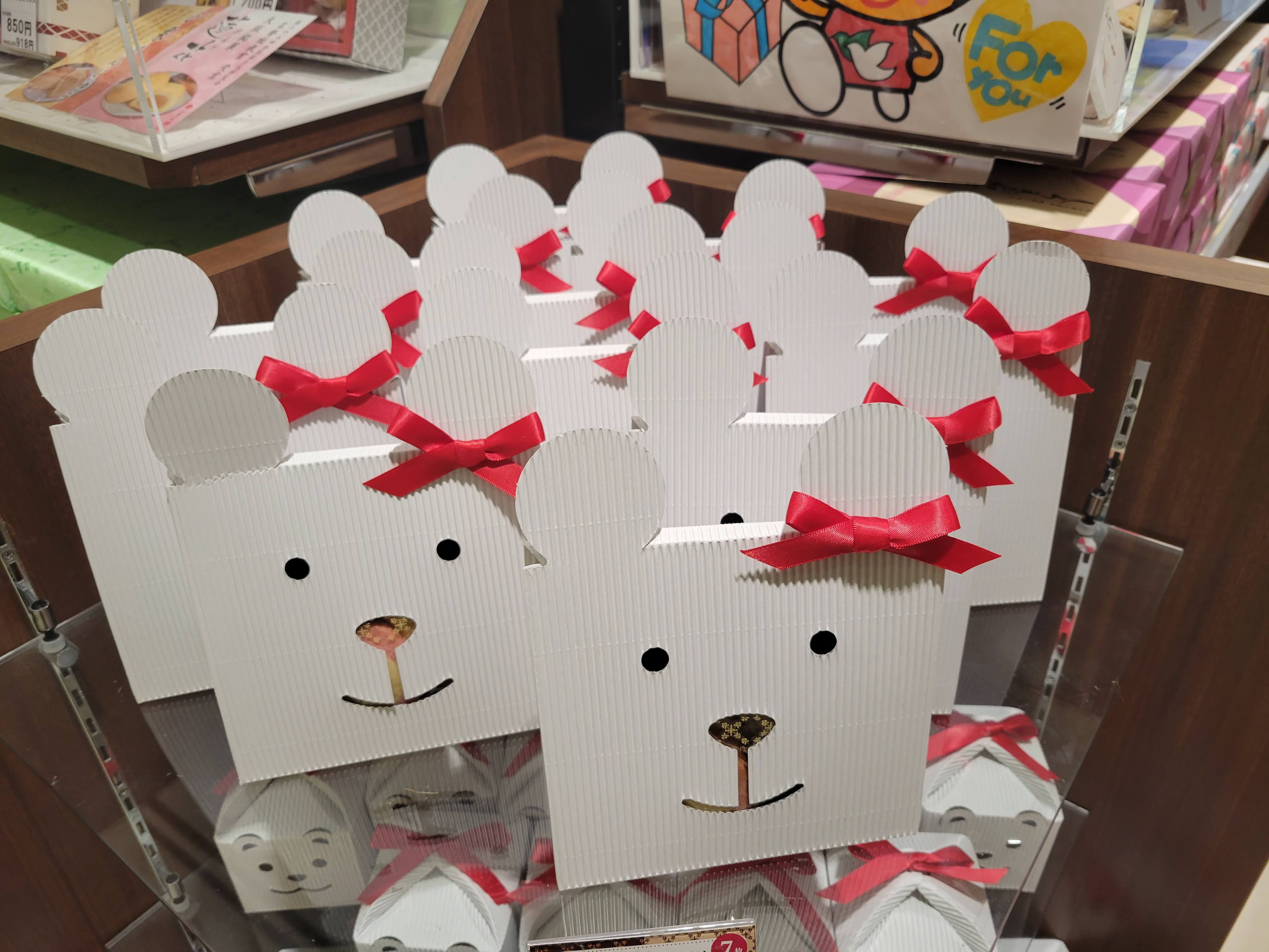 ☆フレンドマートニトリモール 枚方店☆5月は母の日のプレゼント探しが